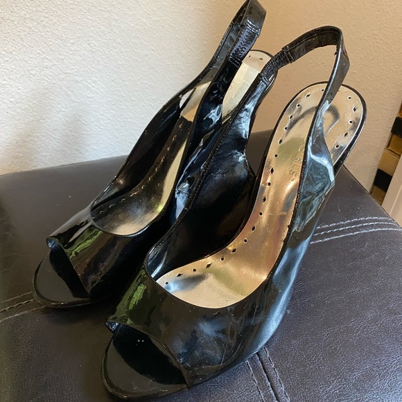 BCBGirls Black Slingback Peep Toe Heels Size 9 - Picture 8 of 12